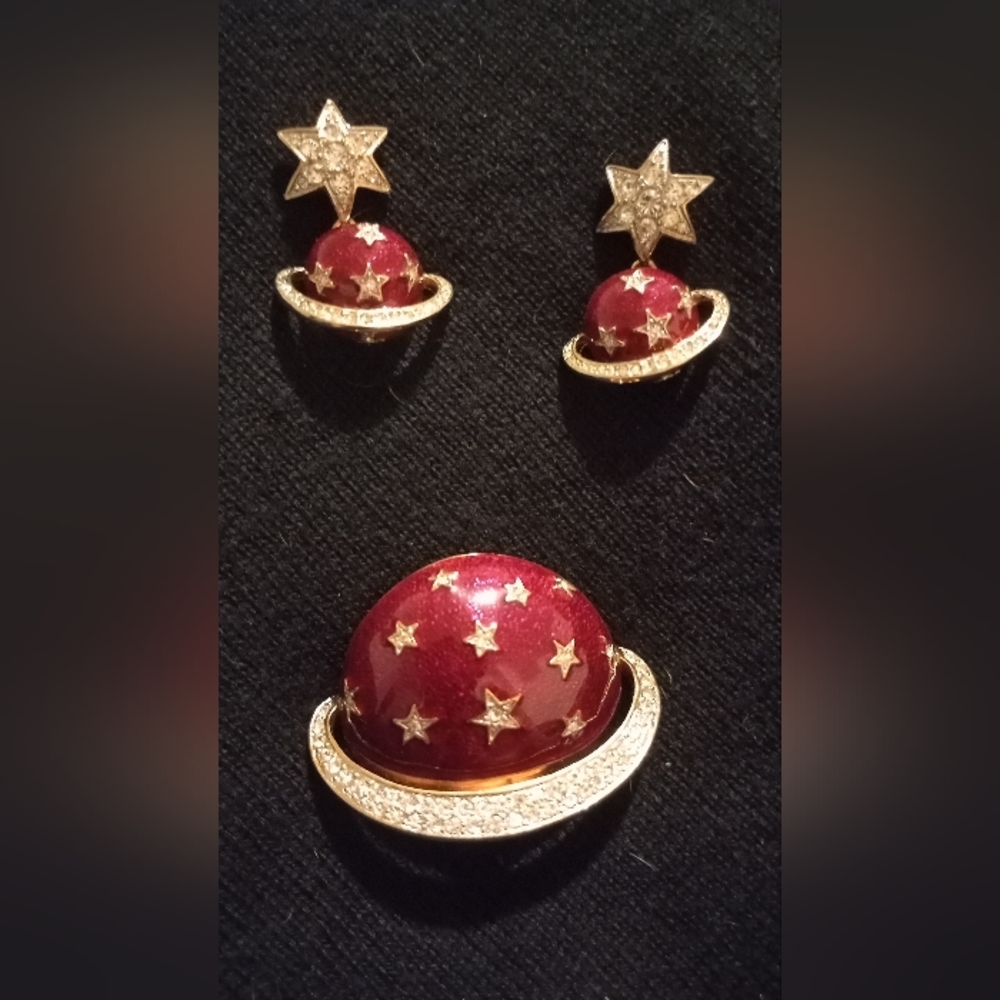 Vintage jewelry